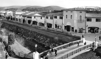 Canal and architecture